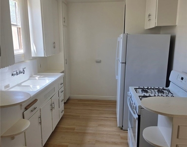 633 Park Avenue - Photo Thumbnail 7