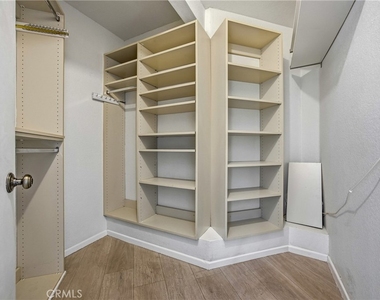 26201 Sunnyglen Avenue - Photo Thumbnail 15