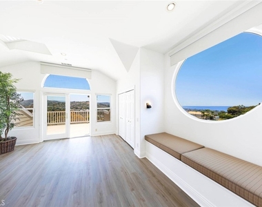 12 San Remo - Photo Thumbnail 37