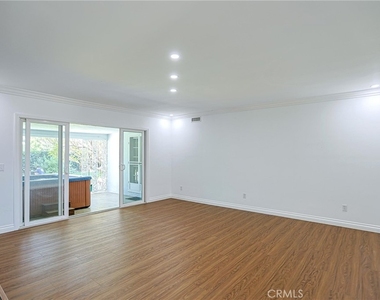 1200 W Rowan - Photo Thumbnail 15