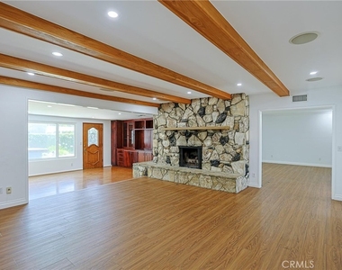 1200 W Rowan - Photo Thumbnail 6