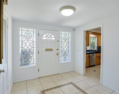 1200 W Rowan - Photo Thumbnail 4