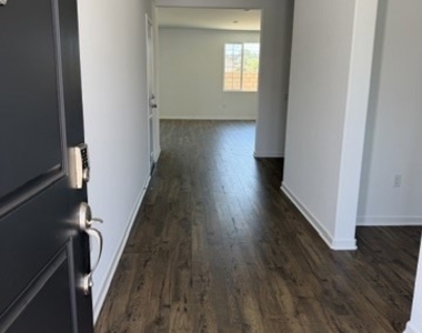 9567 E Silverstein Dr - Photo Thumbnail 2