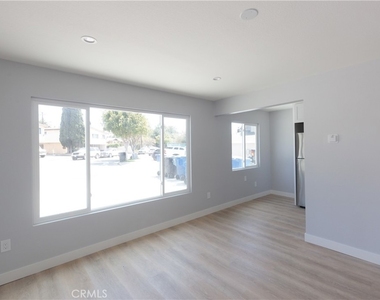 651 Ward - Photo Thumbnail 6
