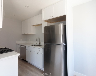 651 Ward - Photo Thumbnail 2