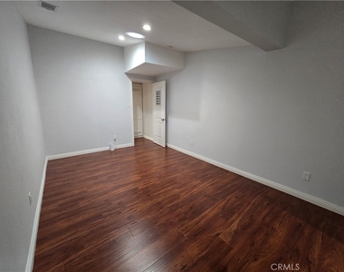 14201 Paul Way - Photo Thumbnail 5