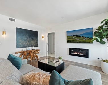3141 Michelson - Photo Thumbnail 6