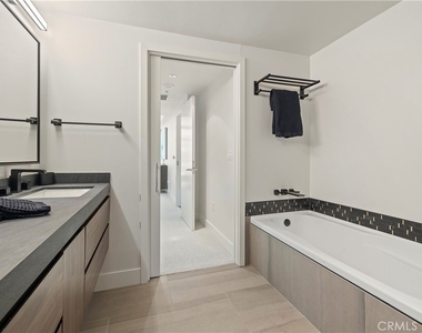 3141 Michelson - Photo Thumbnail 22