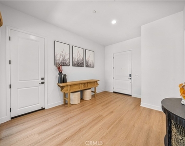 129 Coldwater - Photo Thumbnail 12