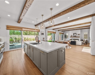 129 Coldwater - Photo Thumbnail 6