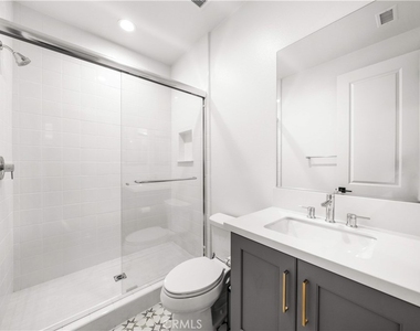 129 Coldwater - Photo Thumbnail 25