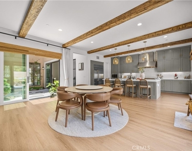 129 Coldwater - Photo Thumbnail 8