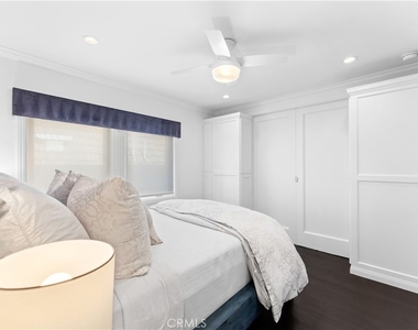 215 E Edgewater - Photo Thumbnail 9