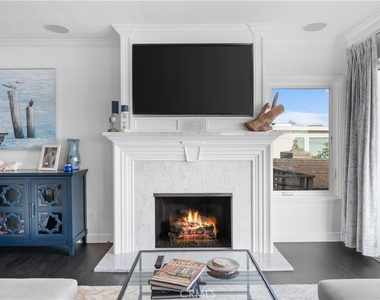215 E Edgewater - Photo Thumbnail 16