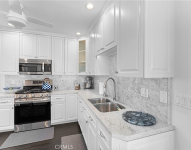 215 E Edgewater - Photo Thumbnail 19