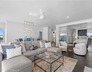 215 E Edgewater - Photo Thumbnail 18