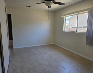 601 Corona Street - Photo Thumbnail 14
