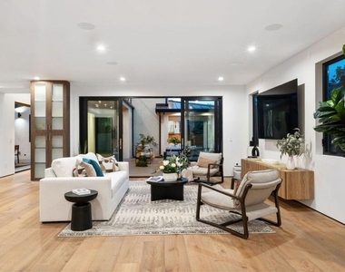 5610 Bellevue Avenue - Photo Thumbnail 18