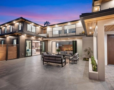 5610 Bellevue Avenue - Photo Thumbnail 2