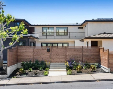 5610 Bellevue Avenue - Photo Thumbnail 9