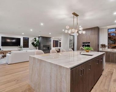 5610 Bellevue Avenue - Photo Thumbnail 11