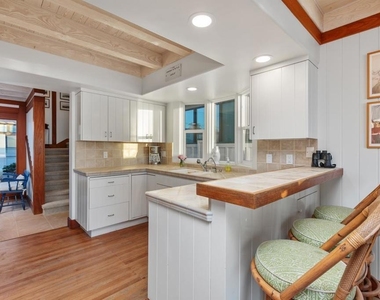 2008 Ocean Front - Photo Thumbnail 19