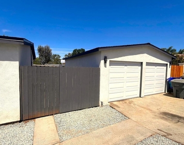 803 N Citrus Avenue - Photo Thumbnail 6