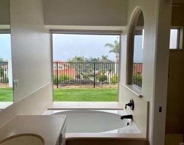 4451 Coastline Drive - Photo Thumbnail 16