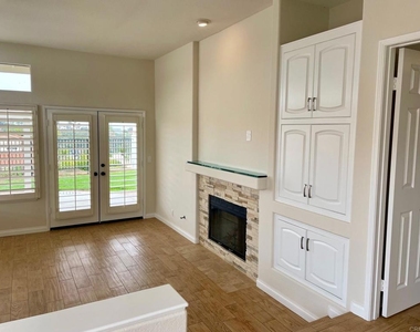 4451 Coastline Drive - Photo Thumbnail 5