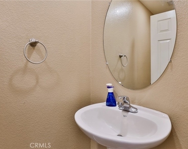 1765 Yvonne Court - Photo Thumbnail 7