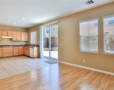 1765 Yvonne Court - Photo Thumbnail 10