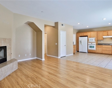 1765 Yvonne Court - Photo Thumbnail 9
