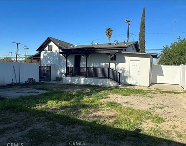 1548 W 7th St - Photo Thumbnail 15