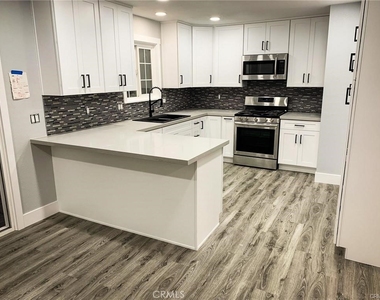 161 Mayfair - Photo Thumbnail 1