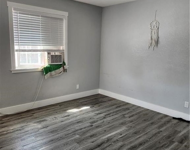 161 Mayfair - Photo Thumbnail 5