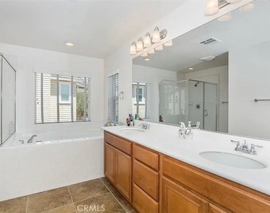 11222 Littler - Photo Thumbnail 3