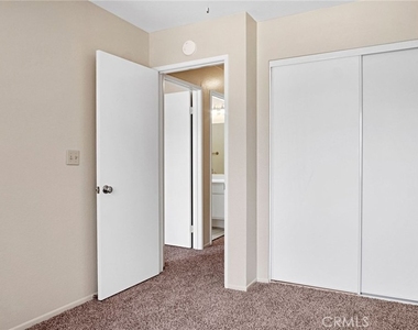 26342 Snowden Avenue - Photo Thumbnail 25