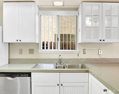 26342 Snowden Avenue - Photo Thumbnail 11