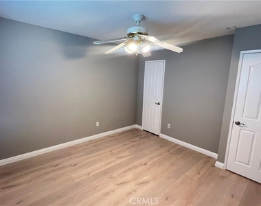 5578 Cajon - Photo Thumbnail 17