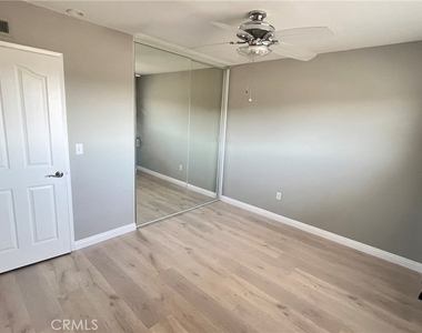 5578 Cajon - Photo Thumbnail 16