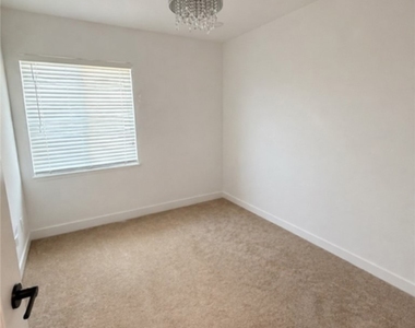 23167 Canyon Pines - Photo Thumbnail 4
