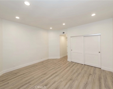 941 W Carson - Photo Thumbnail 10