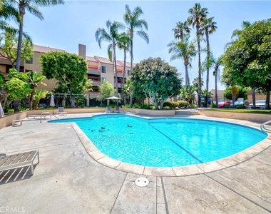 941 W Carson - Photo Thumbnail 19