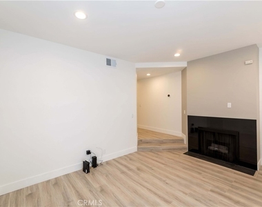 941 W Carson - Photo Thumbnail 4