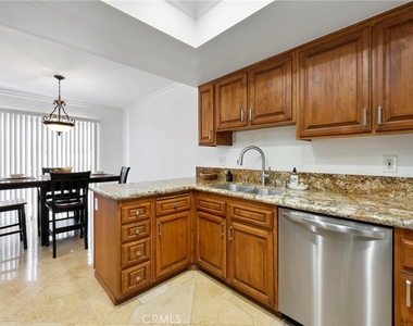 2245 Cheyenne - Photo Thumbnail 12