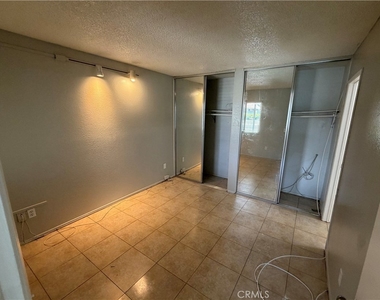3732 Oak Creek - Photo Thumbnail 8