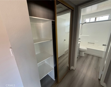 211 Magnolia - Photo Thumbnail 7