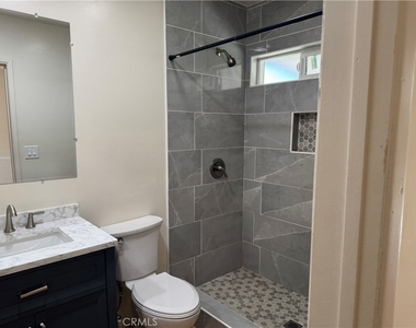 831 W Harvard Place - Photo Thumbnail 17