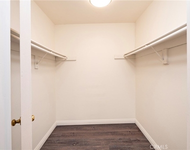 328 W 7th - Photo Thumbnail 17