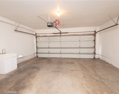 328 W 7th - Photo Thumbnail 29